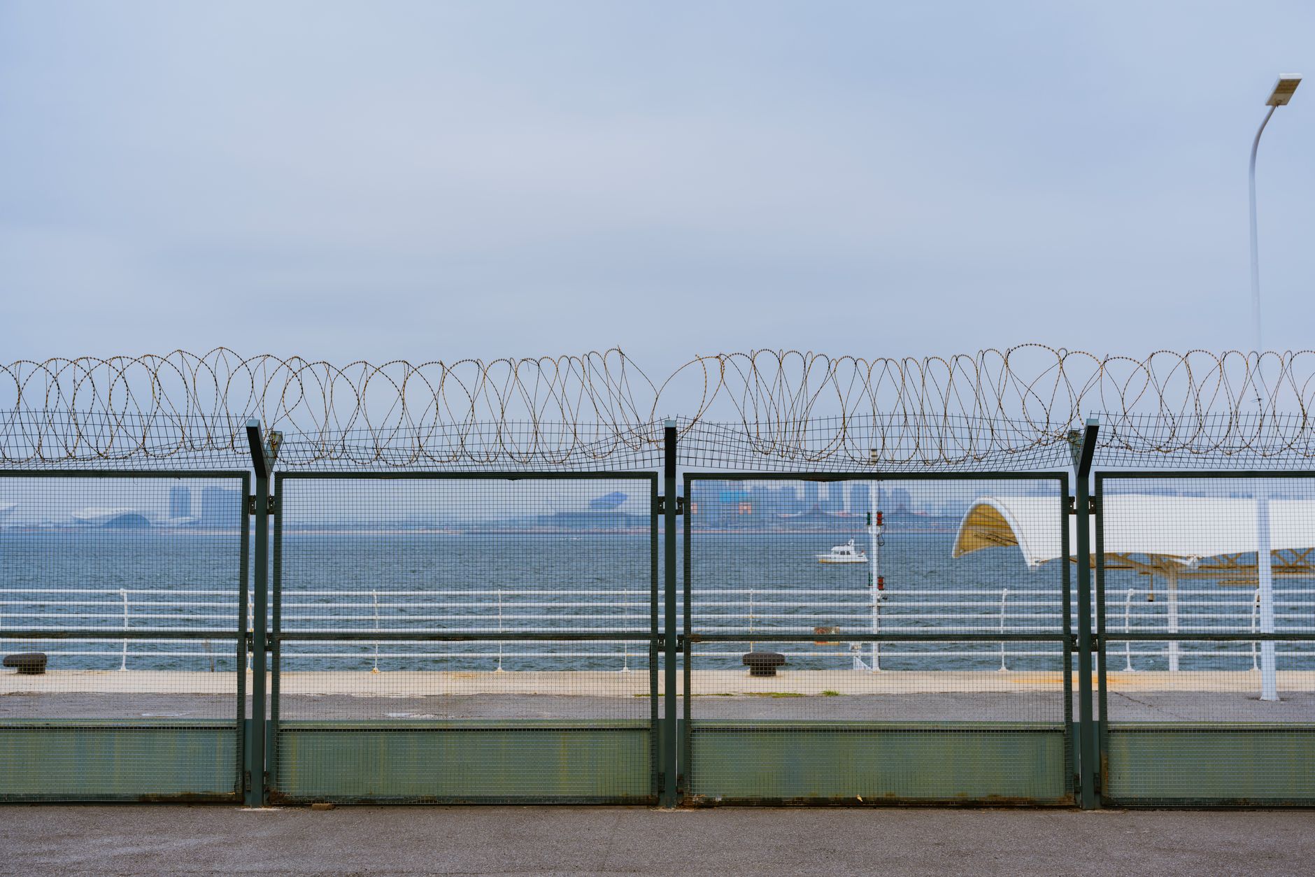 Galicia acepta acoger menores migrantes de Ceuta si Sánchez garantiza fondos