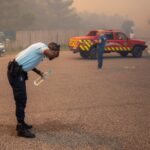 Bomberos de Castellón evitan que incendio en Peñíscola arrase 34 vehículos y viviendas