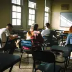 Juanfran Pérez Llorca descarta persecución a profesores y exige neutralidad ideológica Juanfran Pérez Llorca descarta persecución a profesores y exige neutralidad ideológica