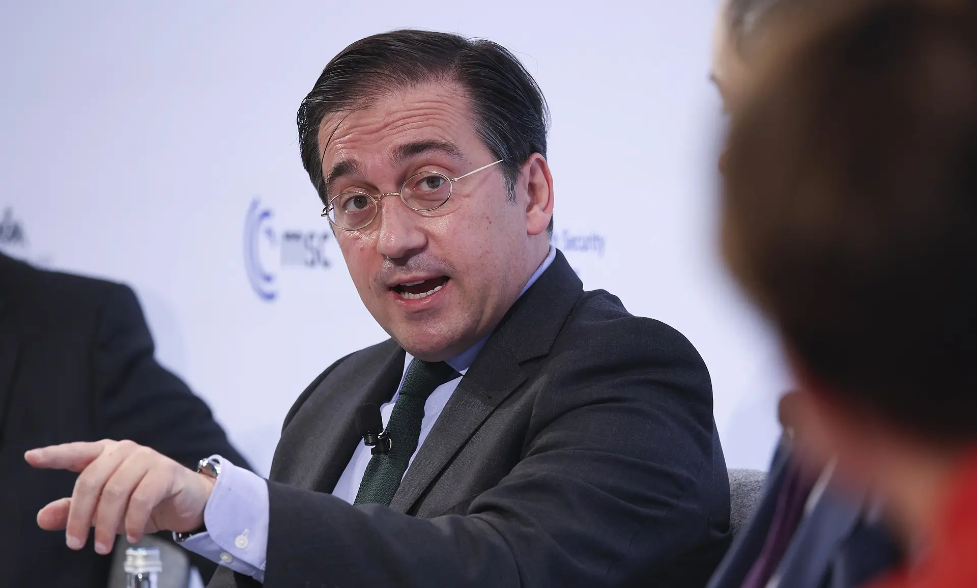 Cuatro ministros piden reabrir debate sobre activos rusos para Ucrania