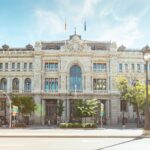 El Gobierno despliega 30 duchas y 10 baños para migrantes en Ceuta