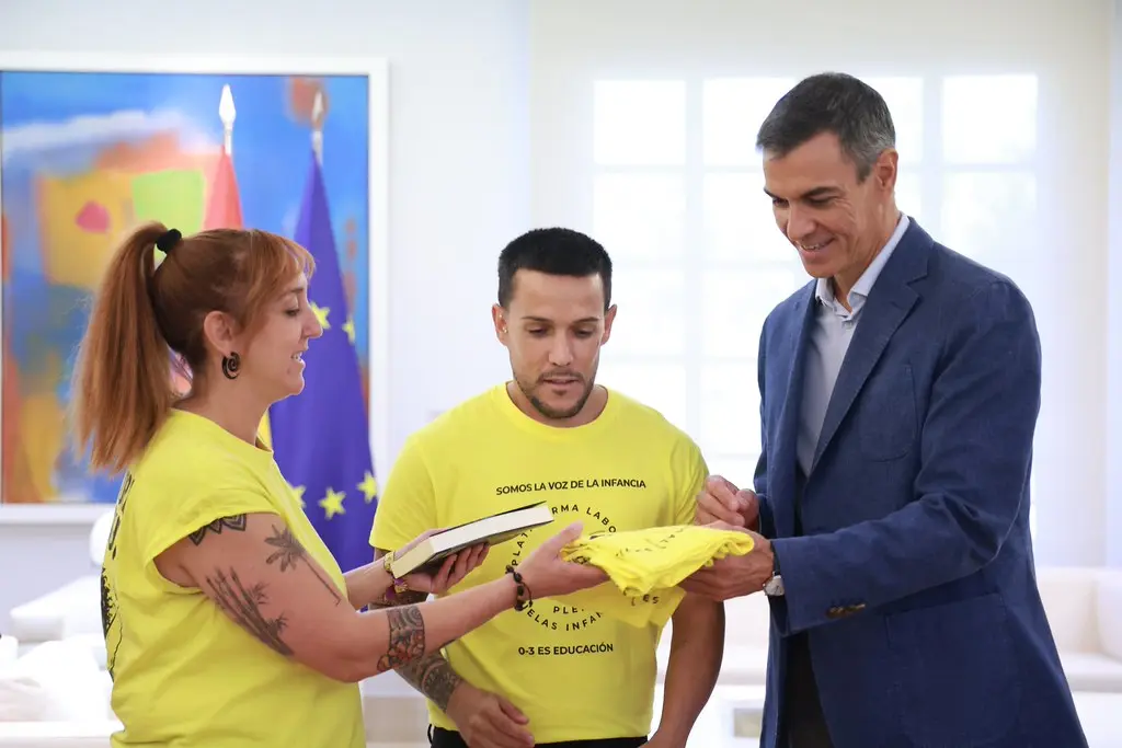 Vox pide al PP una comisión del Senado sobre la 'ley de nietos'