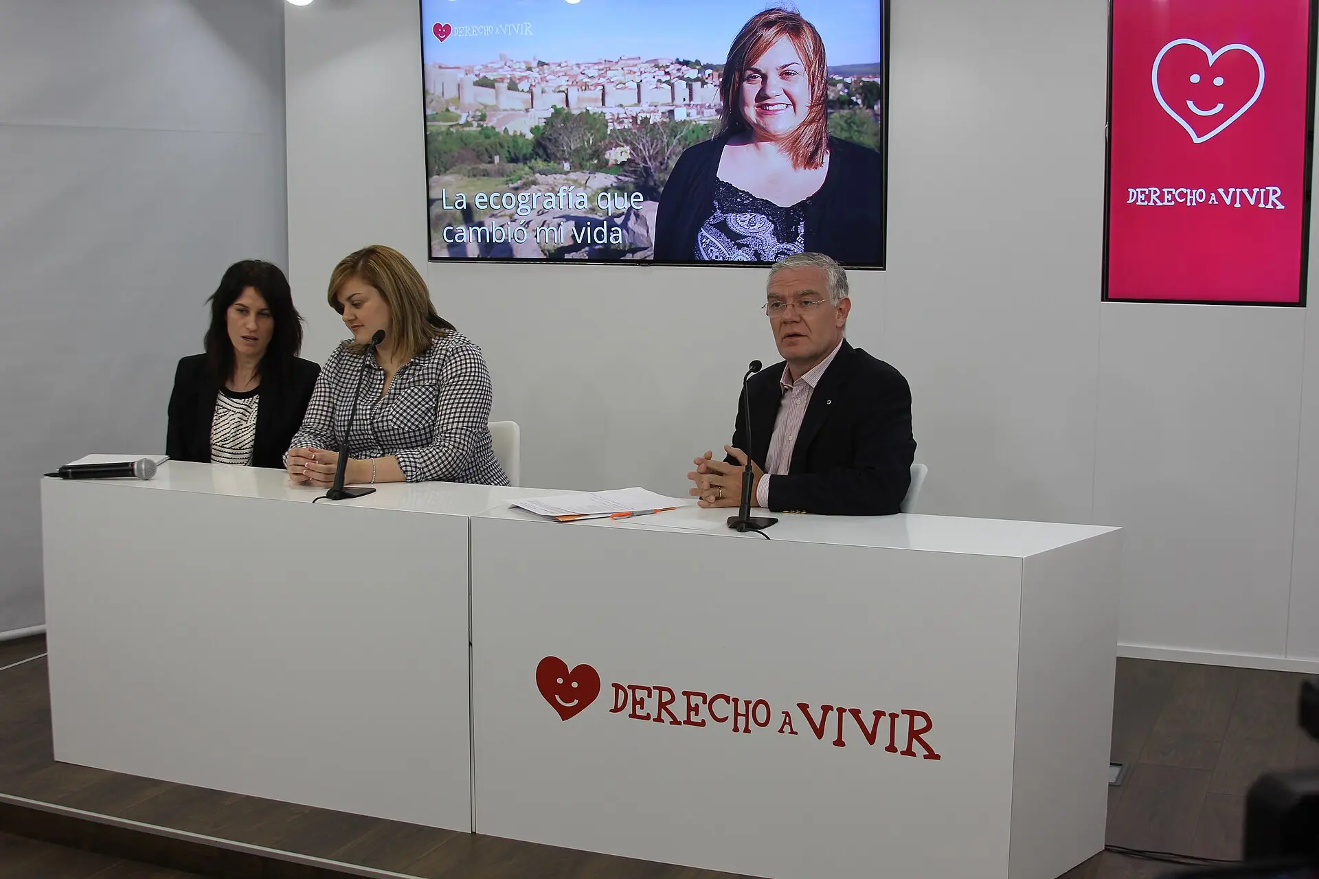 La Eurocámara tramita la denuncia de Hazte Oír por Ceuta
