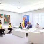 El Gobierno exige baños y patios en todas las escuelas