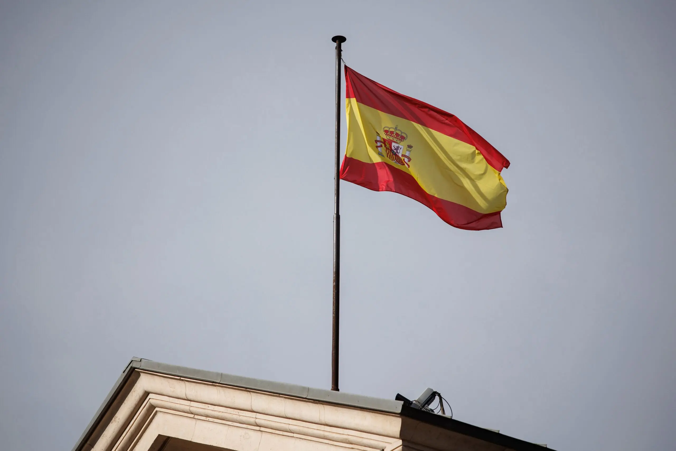 España retrocede en lucha anticorrupción pese a seguir entre las democracias más sólidas