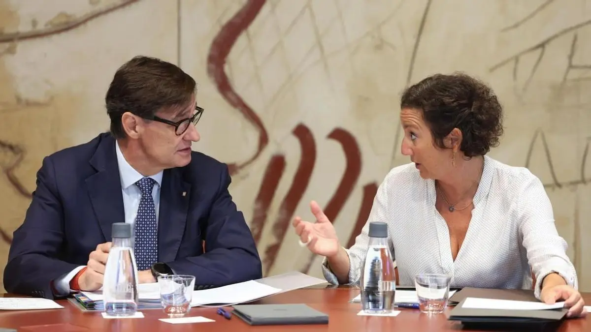Salvador Illa promete 6% de inversión pública en educación, pero sin plazo concreto