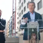 Feijóo lanza su plan de vivienda - 1 millón de pisos, avales al 100% y ley antiokupación Feijóo lanza su plan de vivienda: 1 millón de pisos, avales al 100% y ley antiokupación