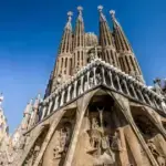 Bloqueo en la Sagrada Familia pone en riesgo 200 viviendas