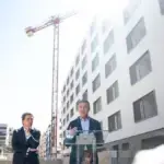 Feijóo promete 1 millón de pisos y derogar la Ley de Vivienda Feijóo promete 1 millón de pisos y derogar la Ley de Vivienda