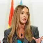 Galicia creará 1.800 plazas en 24 residencias de pueblos pequeños Galicia creará 1.800 plazas en 24 residencias de pueblos pequeños