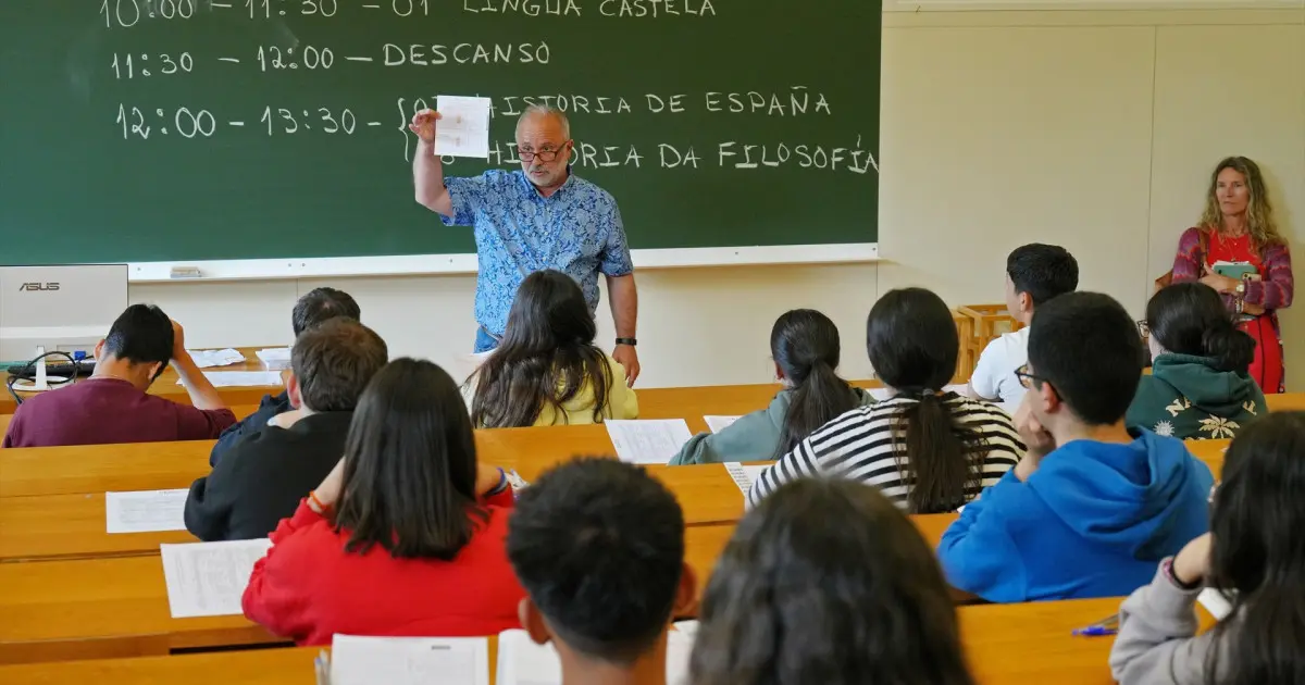 Galicia cambia la PAU 2027 para que los alumnos razonen más