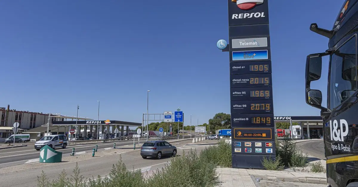 Petróleo a 100 dólares por la guerra en Irán