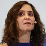 Ayuso evita la UAM: plantón a estudiantes que la acusan de asfixiar las universidades públicas