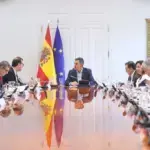 Ceuta acumula 1.000 menores marroquíes no filiados en naves del Tarayal
