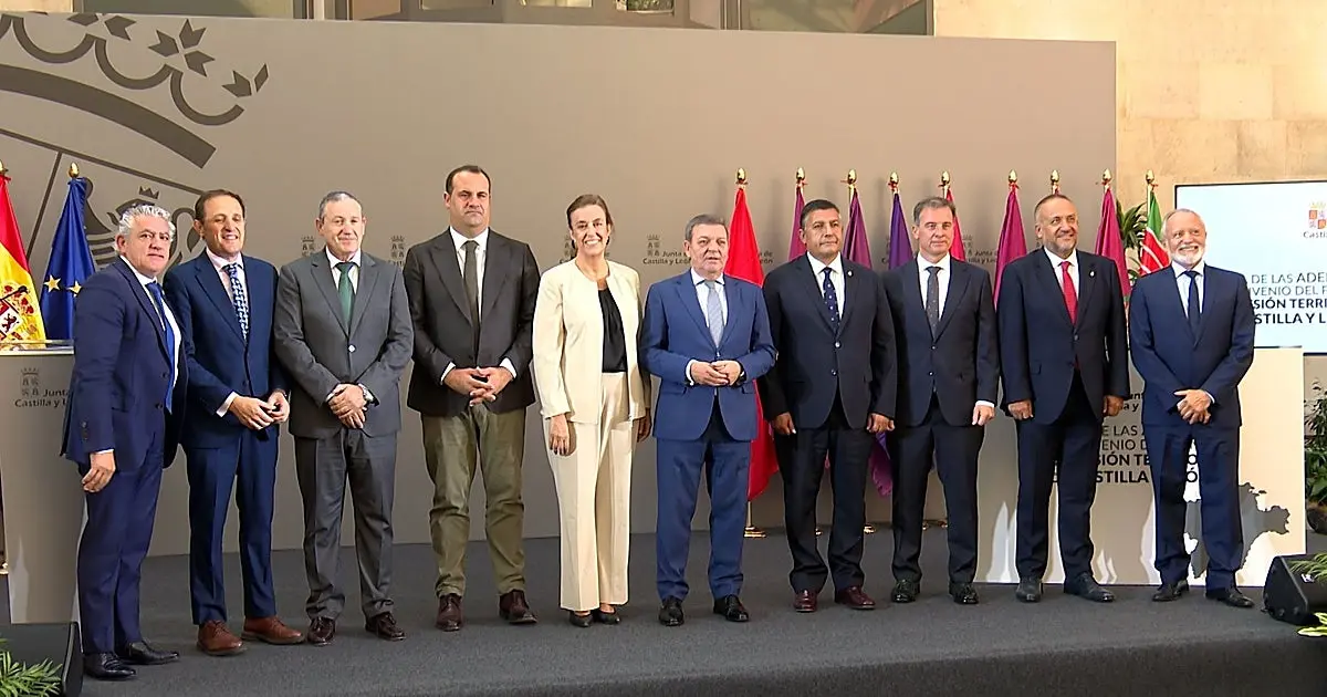 Diputaciones y Gobierno firman pacto para combatir el paro y la despoblación en provincias