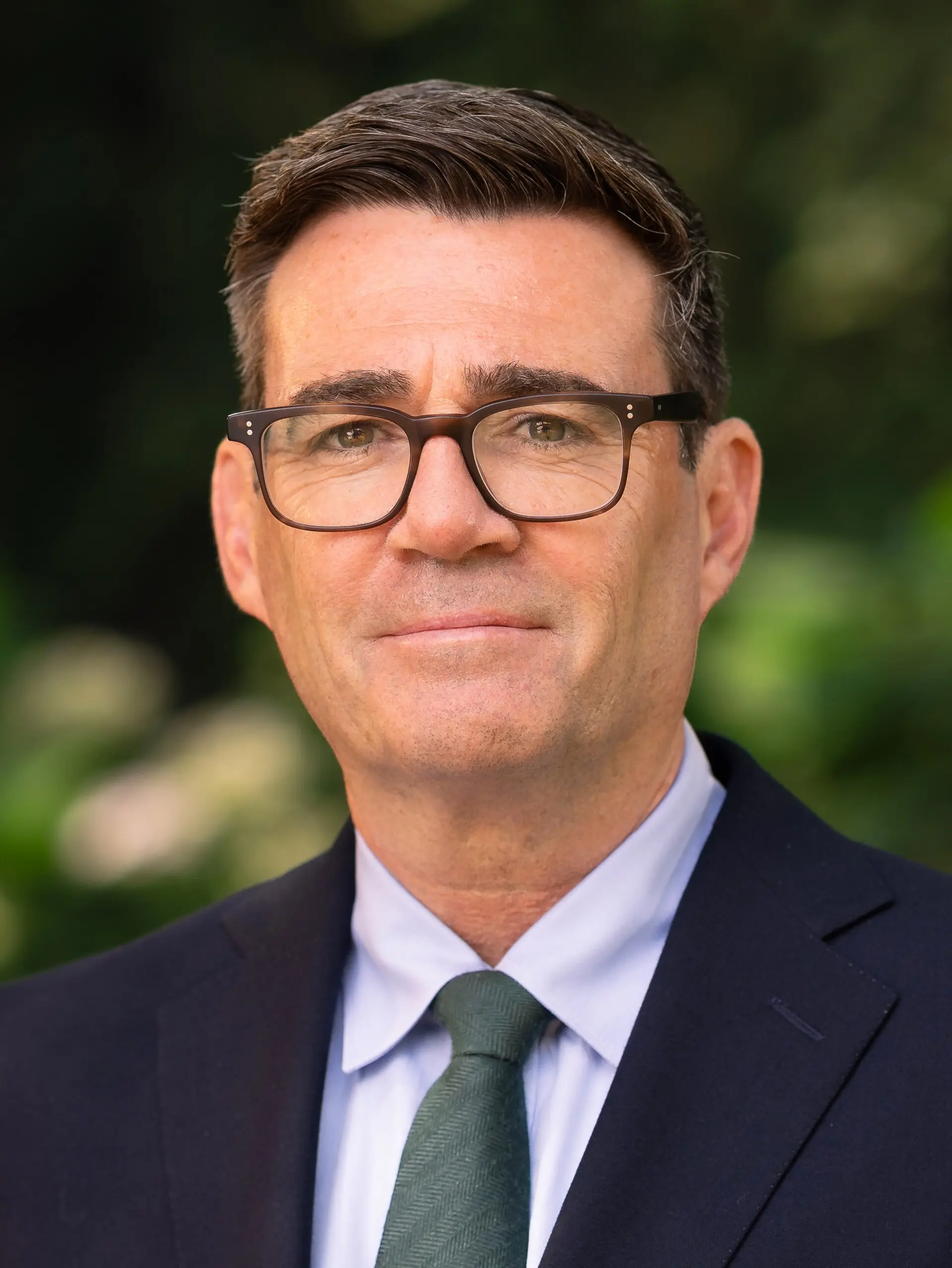 Burnham reafirma el compromiso británico con la OTAN tras asumir el Gobierno
