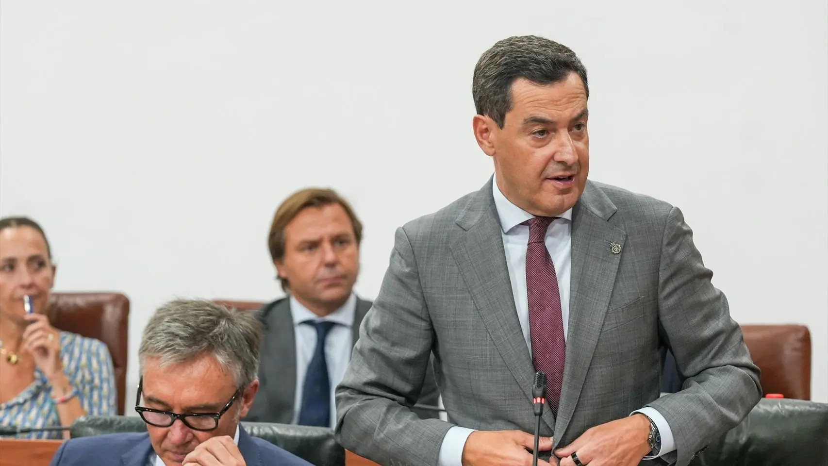 Moreno acusa a Sánchez de "ocultista"
