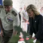 El Ejército rinde homenaje a los 24 caídos en Bosnia El Ejército rinde homenaje a los 24 caídos en Bosnia