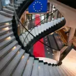Trump amenaza con aranceles a la UE si Canadá se integra Trump amenaza con aranceles a la UE si Canadá se integra