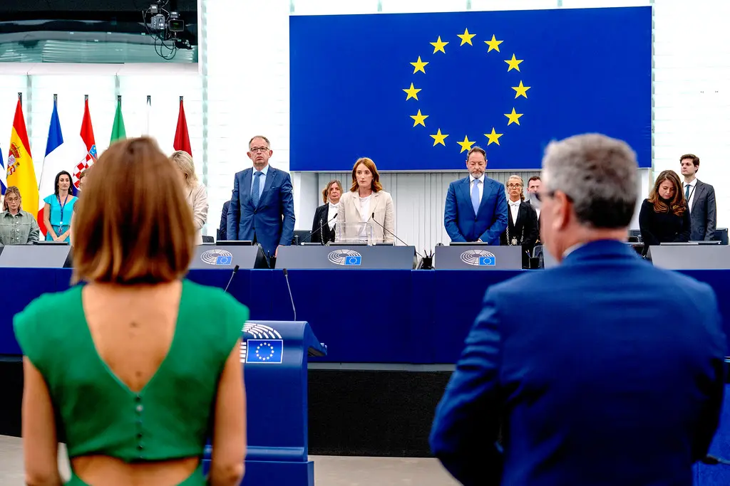 Canadá y la UE firman acuerdo sin membresía