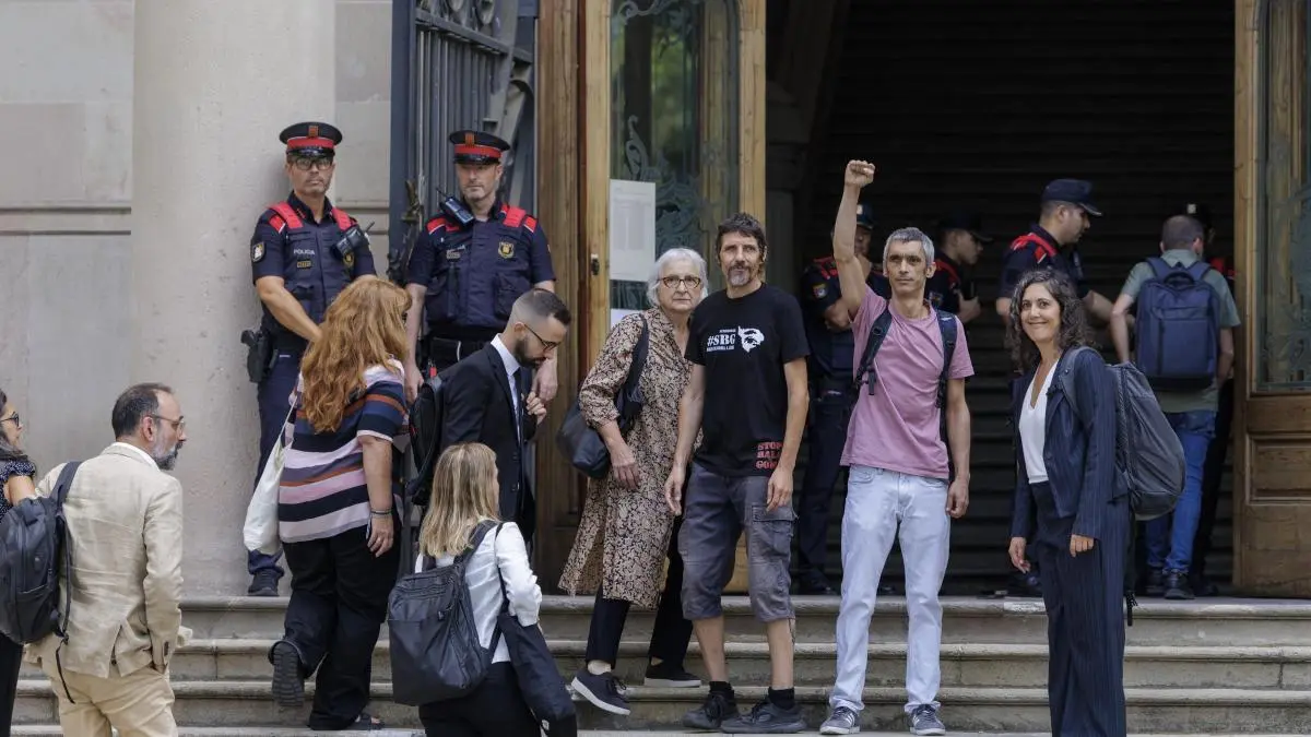 Juzgan a cuatro policías por dejar ciego a Español el 1-O