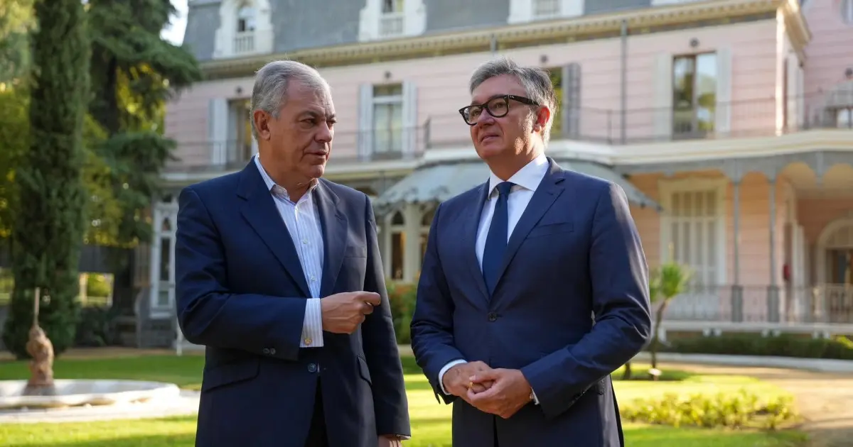Sanz exige a Gavira una tasa turística en Sevilla: 30 millones anuales para obras y servicios