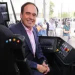 Puente envía trenes de 20 años a Valencia: Llorca responde con 140 millones en tranvías nuevos