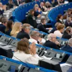 Sánchez y Macron abren la puerta al reingreso británico en la UE tras las palabras de Burnham