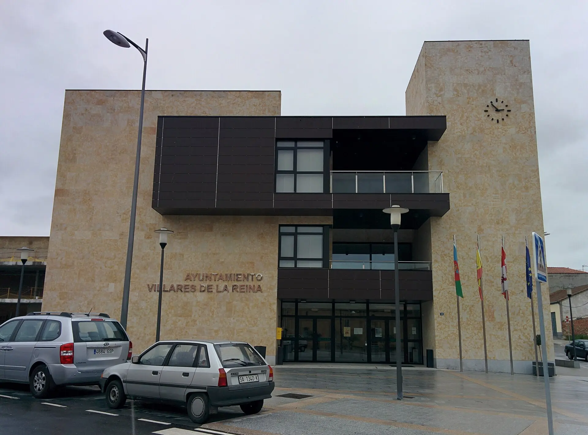 Dos ancianos mueren y una mujer queda afectada por escape de gas en Villares de la Reina
