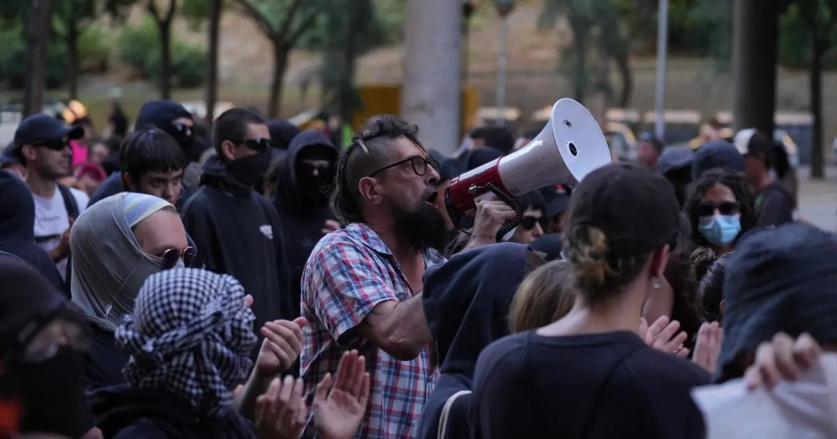Vox sufre dos intentos de agresión contra Abascal en Cataluña en una semana