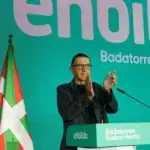 Otegi anuncia un acuerdo "táctico" con PNV y PSE sobre el estatuto vasco