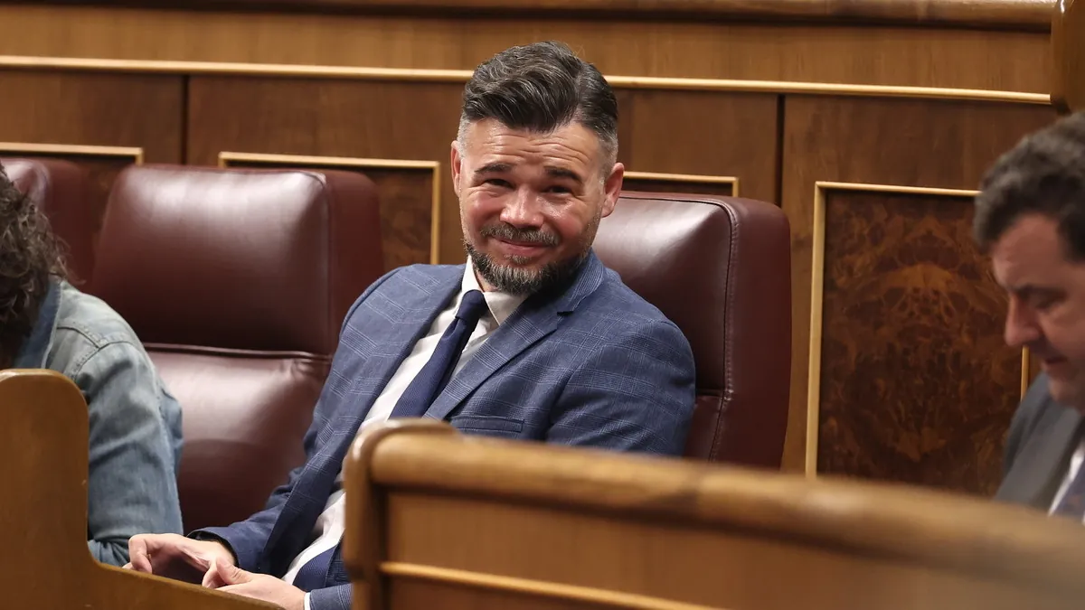 Rufián exige prisión para Mazón por "mentiroso"