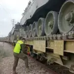 Defensa destina 110 millones a trenes militares - blindados y obuses por vía férrea Defensa destina 110 millones a trenes militares: blindados y obuses por vía férrea