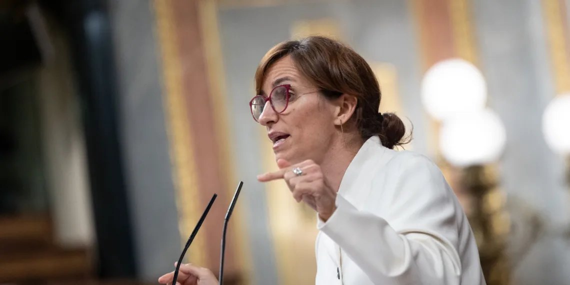 Sumar acusa a Urba gestión de 'sadismo' tras ofrecer a Maricarmen volver a su piso desalojado