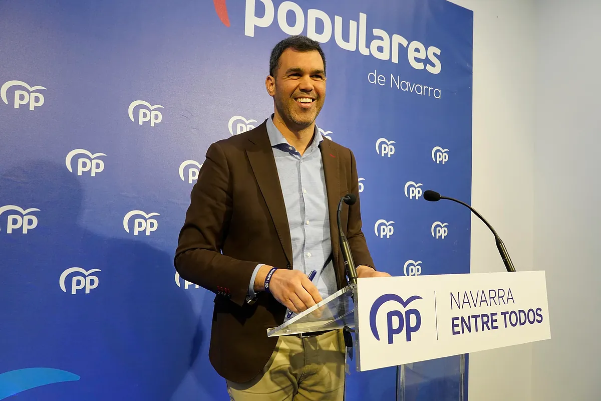 Javier García dimite como presidente del PP de Navarra tras error en el Parlamento Foral
