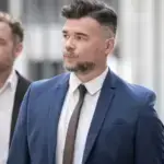Rufián amenaza con dejar al PSOE fuera por la vivienda