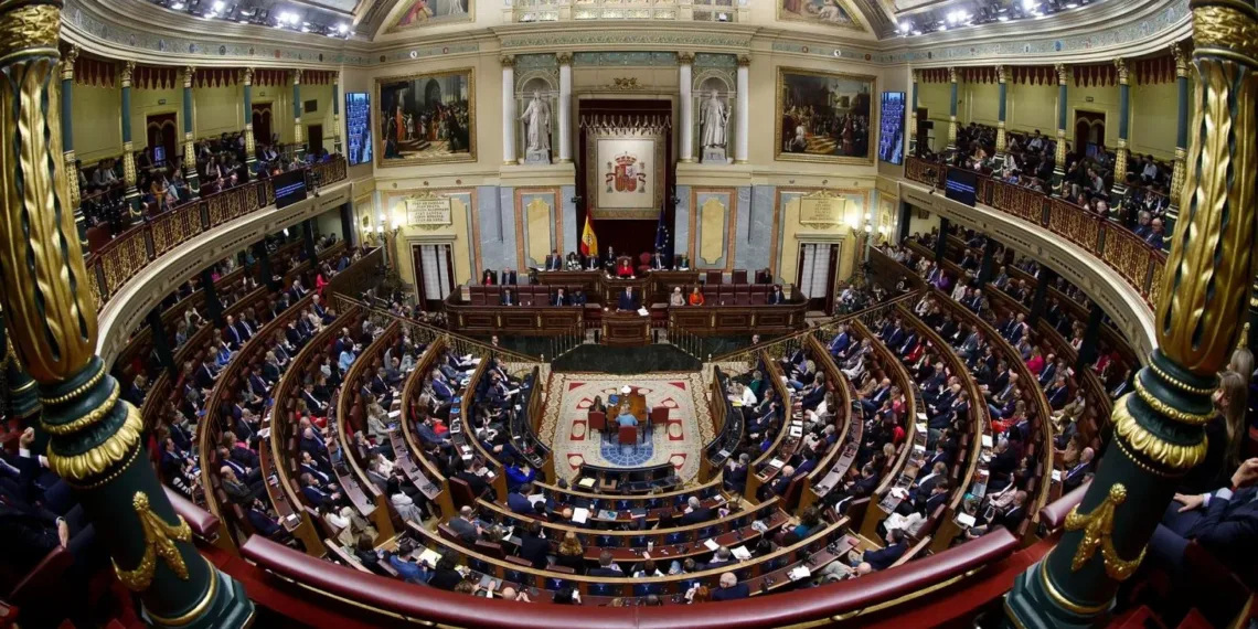 El PP recorta a 9 meses la formación de jueces