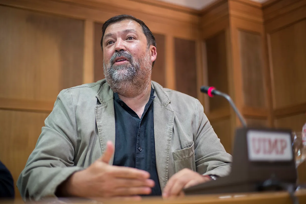 El PSOE mueve a Caamaño y Valdeolivas para el Constitucional