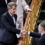 Feijóo lidera el PP con 3,8 puntos de aprobación en sondeo GAD3