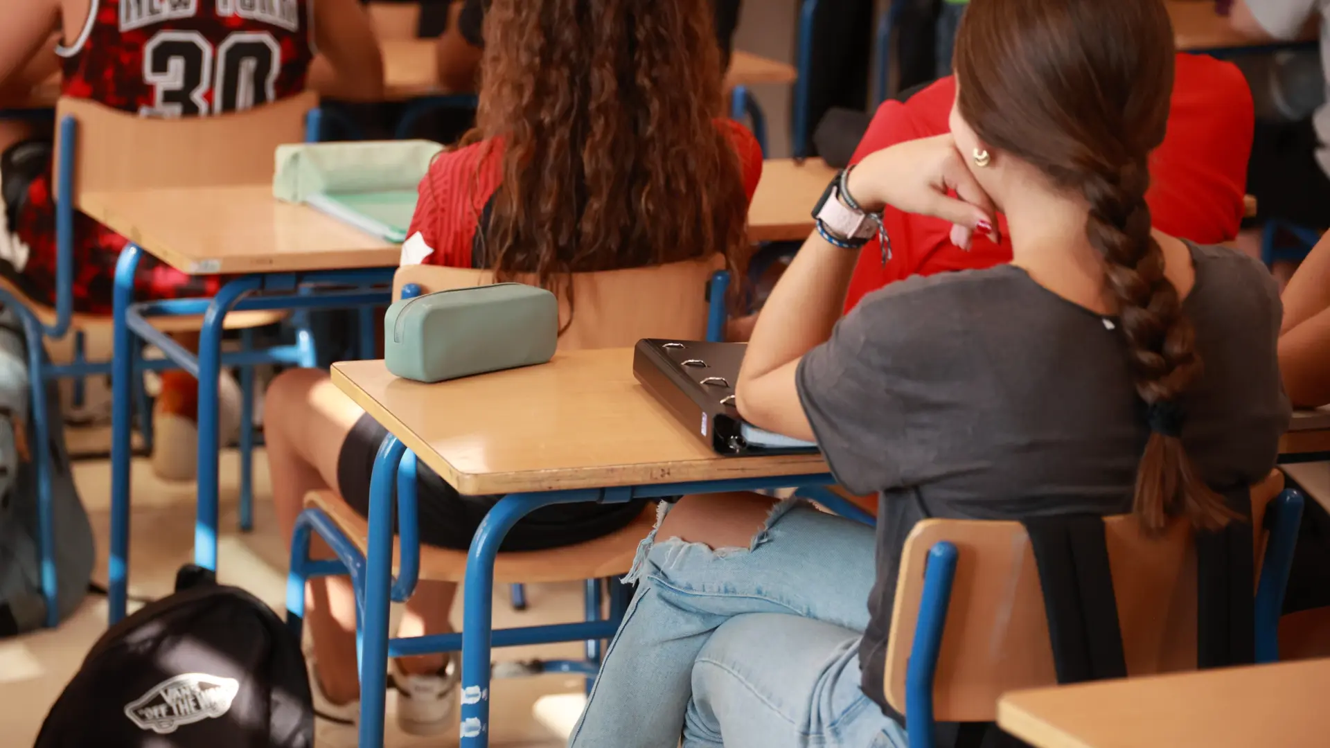 PISA revela caída histórica en España: -23 puntos en lectura