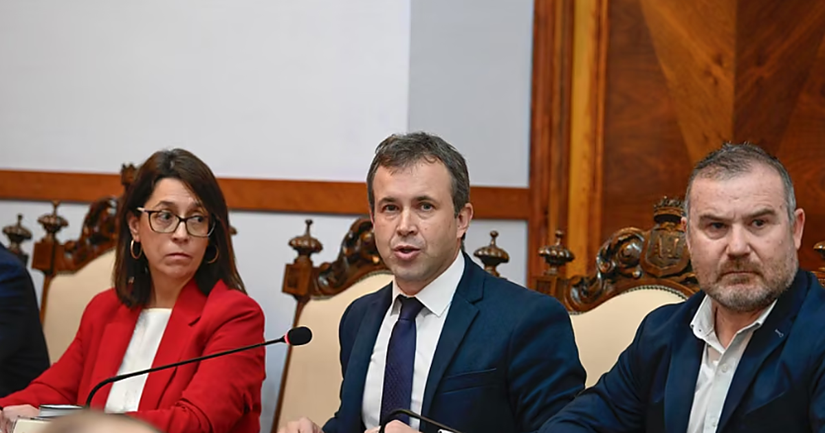 Julio Millán y Carlos Alberca lanzan su candidatura para liderar el PSOE de Jaén en 2027
