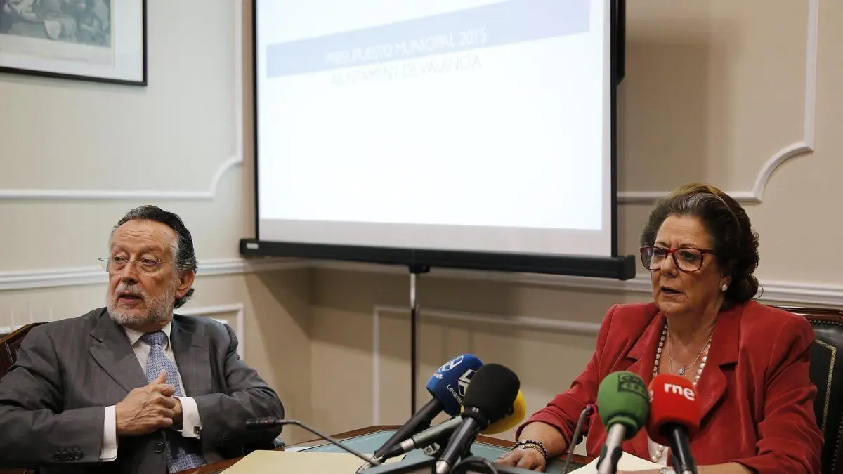 Grau pide archivar el caso Azud y culpa al PSOE de la deuda de los colegios