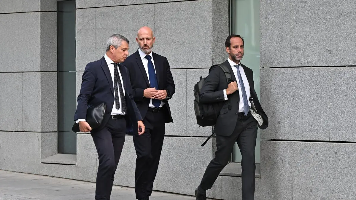 Plus Ultra reconoce pagos de 500.000 euros al 'grupo Zapatero' en rescate de 53 millones