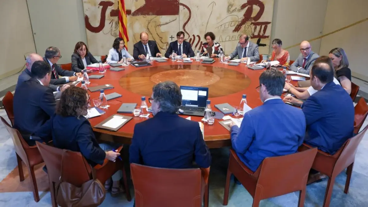 Diez altos cargos del Govern de Salvador Illa caen en dos años
