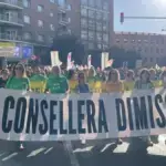 10.000 profesores exigen la dimisión de la consellera Ortí