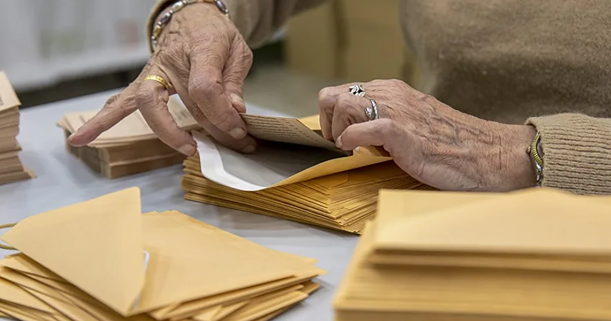 Dos pueblos de Cáceres tienen más votantes en el extranjero que en su propio municipio