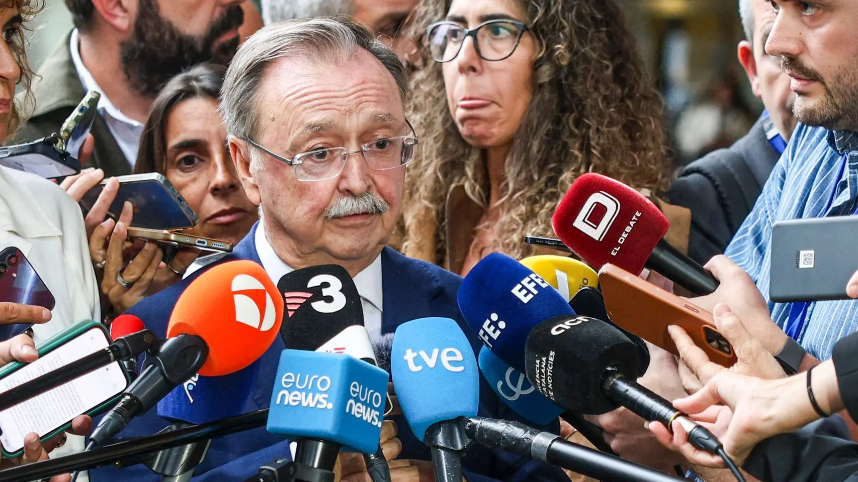 Ceuta adjudica 5,7 millones en contratos de emergencia por los 3.000 menas