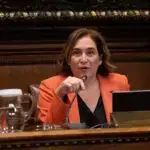 Ada Colau reabre la puerta a volver a la política tras el salto de Montero