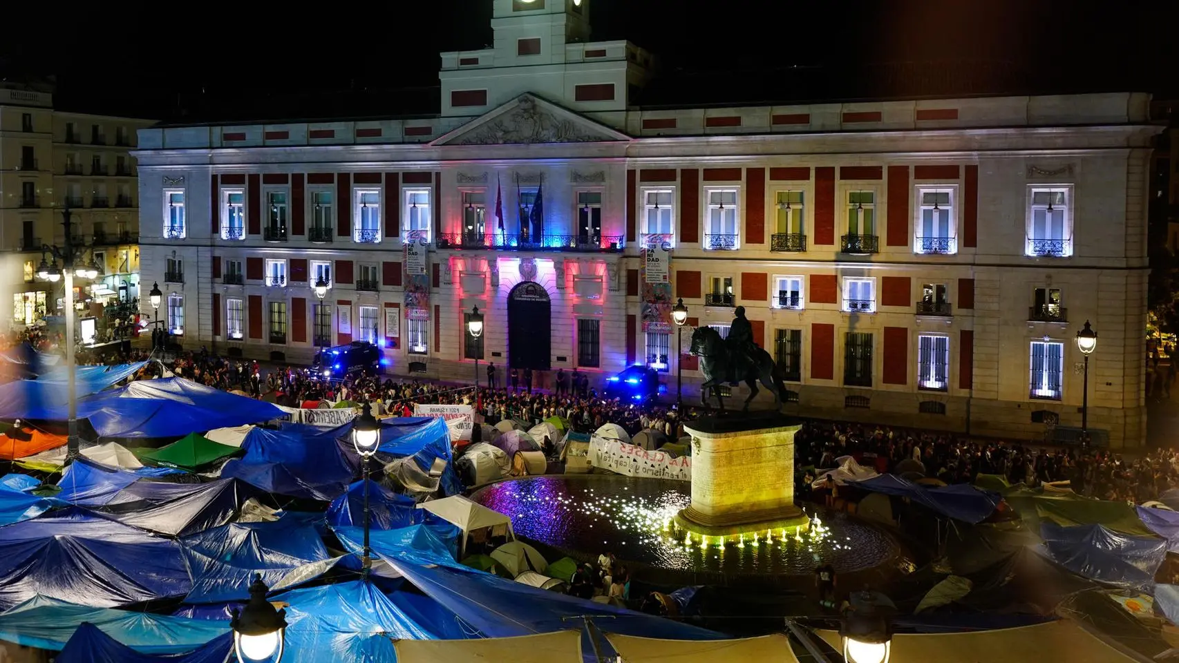 La acampada de Sol supera las 500 tiendas y prepara huelga general