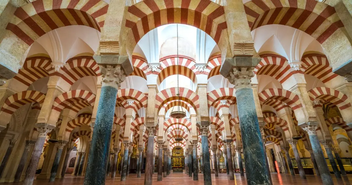 Patrimonio aprueba hidrantes soterrados en la Mezquita de Córdoba